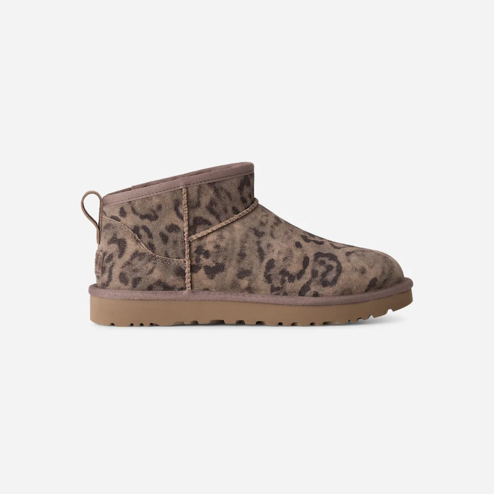 Classic Ultra Mini Spotted Boot